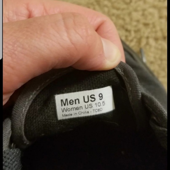 Vans - Picture 2 of 4